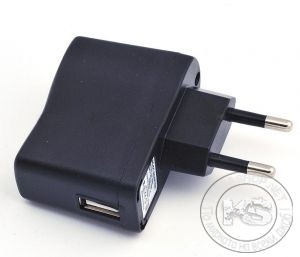 Зарядно за електронна цигара eGo - USB изход (220V -> 5V 1000mA)